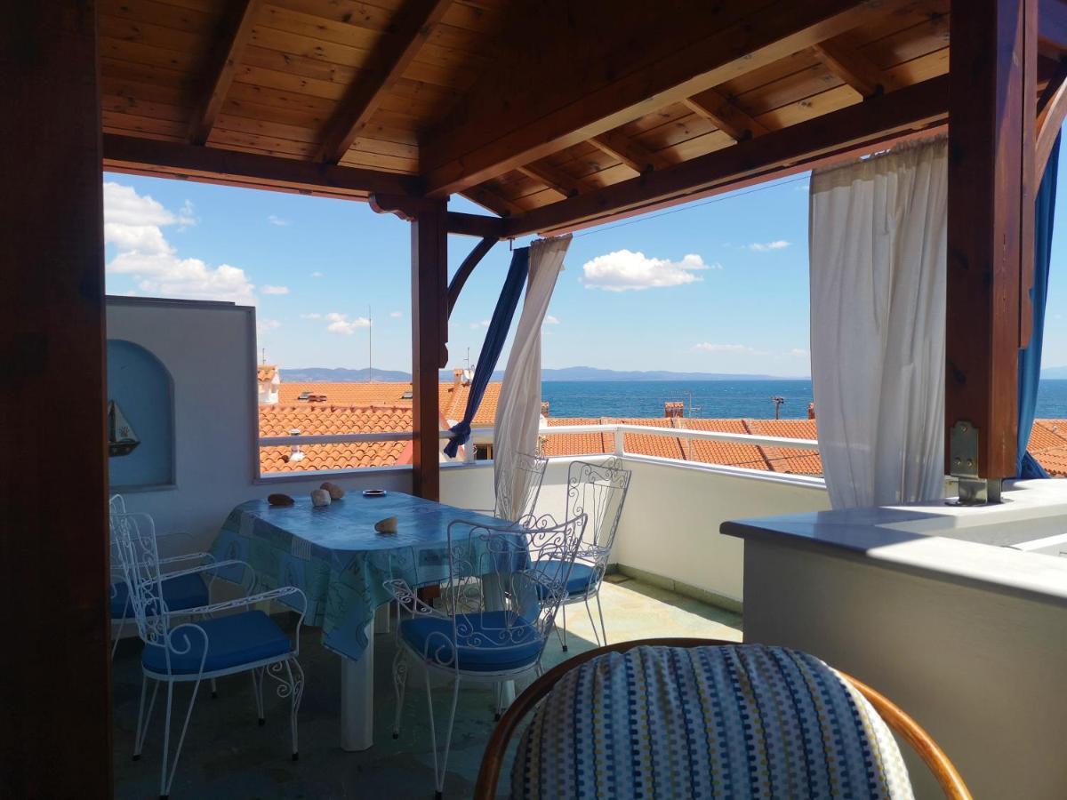 Haus Niko Apartments And Suites Nea Poteidaia Bagian luar foto