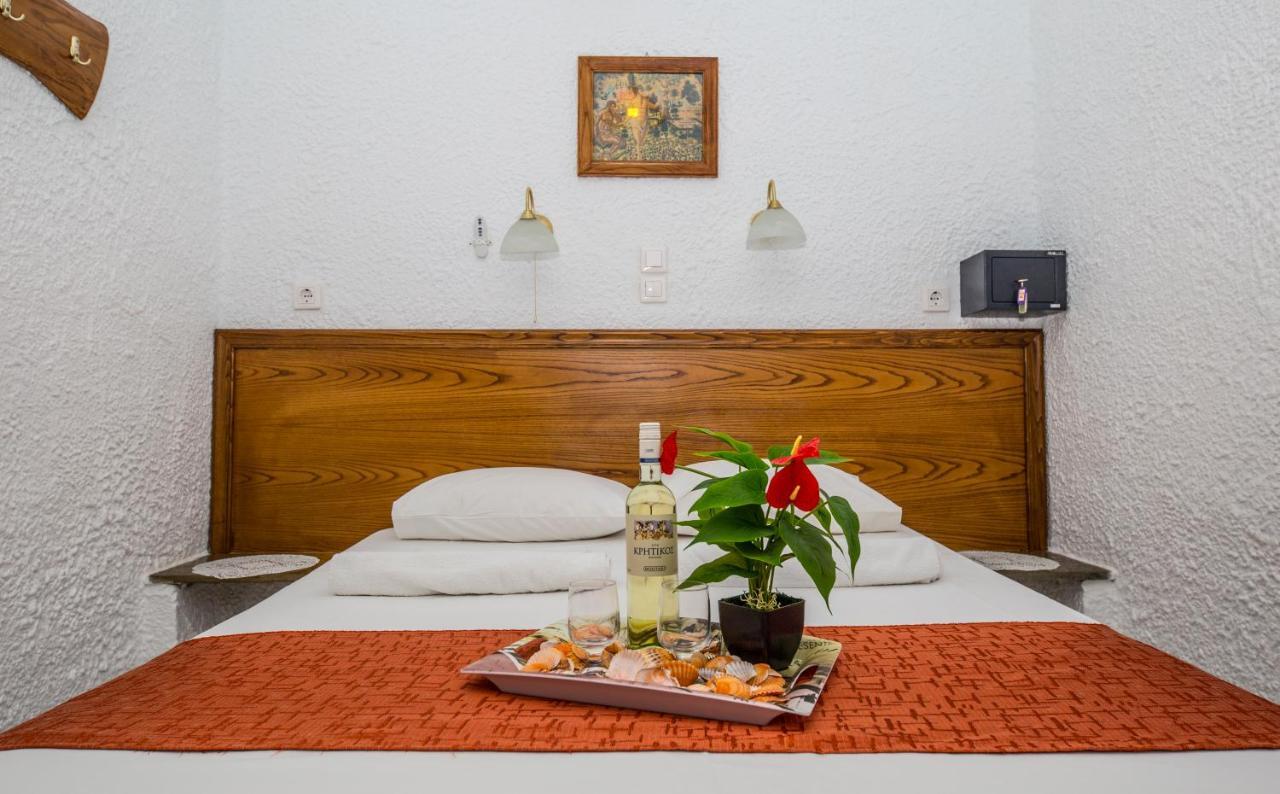 Haus Niko Apartments And Suites Nea Poteidaia Bagian luar foto