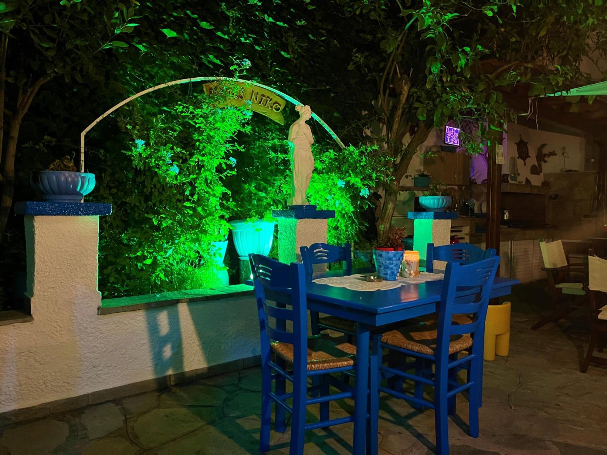 Haus Niko Apartments And Suites Nea Poteidaia Bagian luar foto