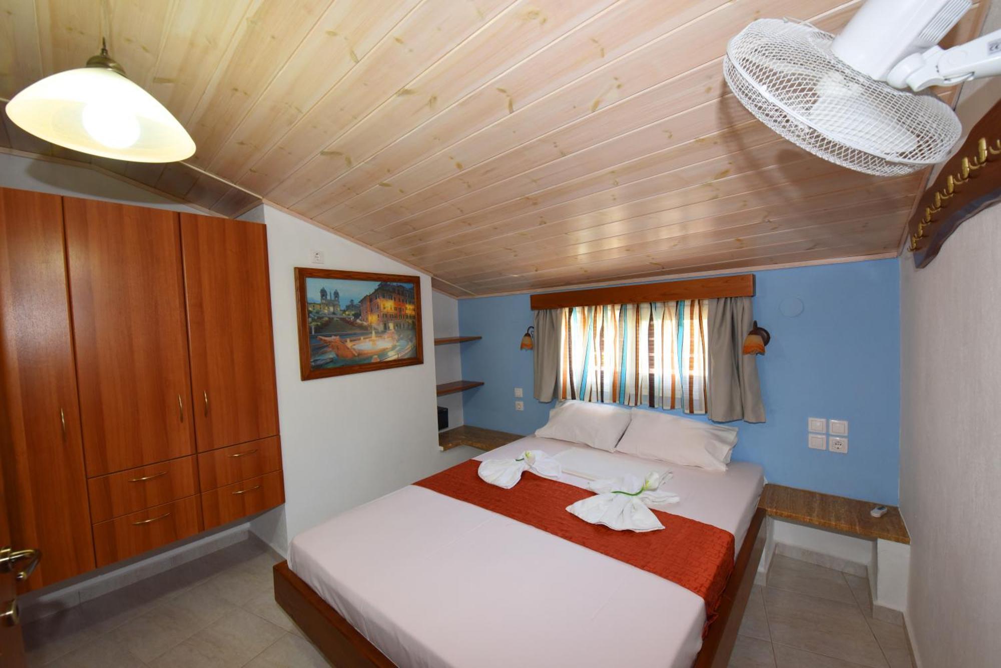 Haus Niko Apartments And Suites Nea Poteidaia Ruang foto