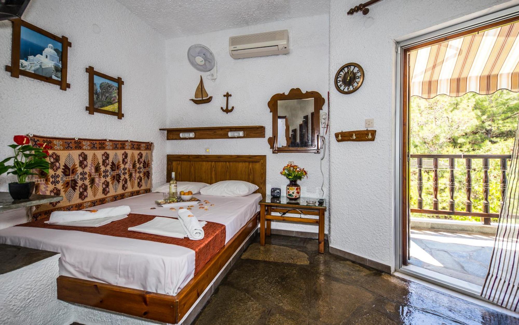 Haus Niko Apartments And Suites Nea Poteidaia Ruang foto
