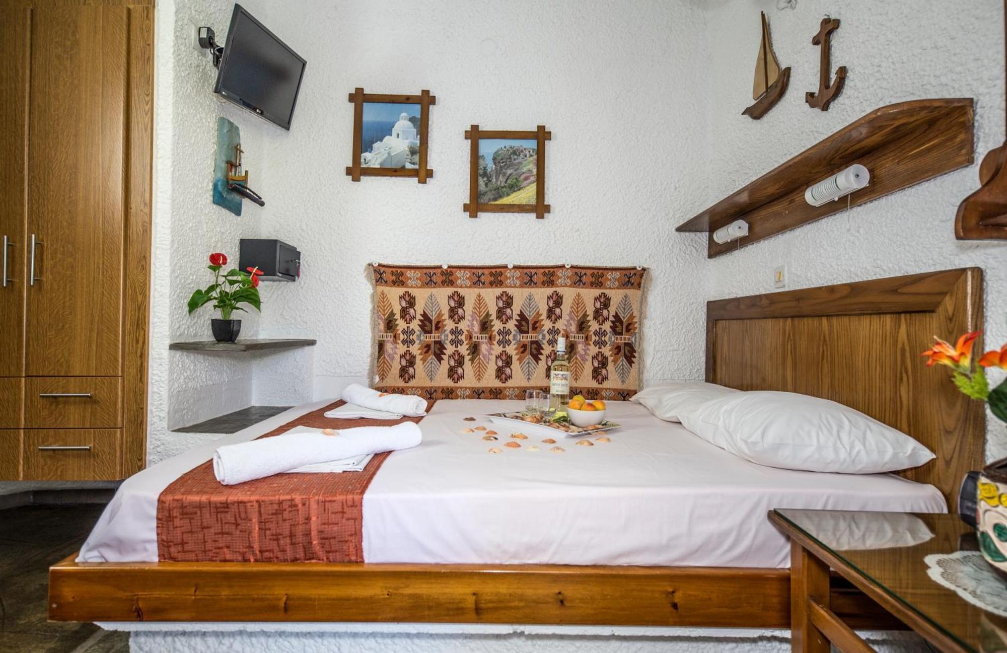 Haus Niko Apartments And Suites Nea Poteidaia Ruang foto